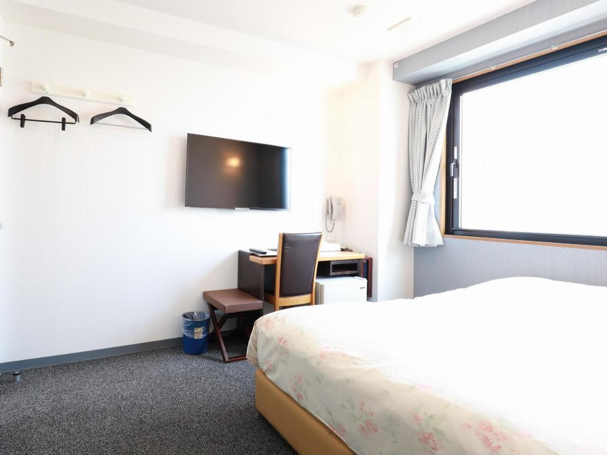 Toyama Town Hotel Екстериор снимка